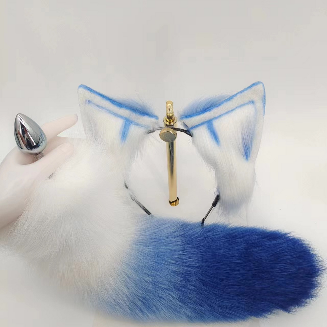 Blue White Gradient 15 Inch Fox Tail Butt Plug