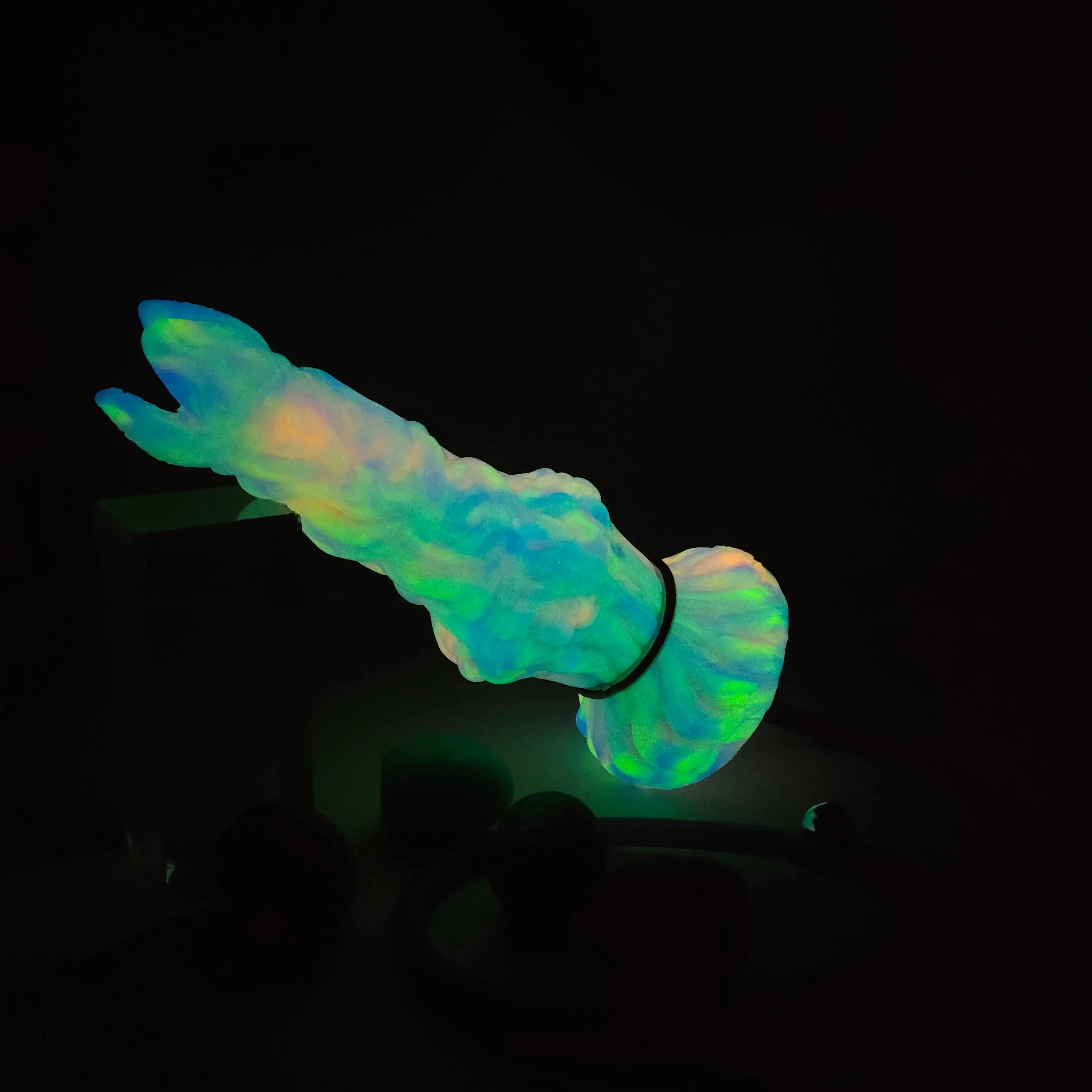 8 Inch Silicone Glow In The Dark Ovipositor Toy